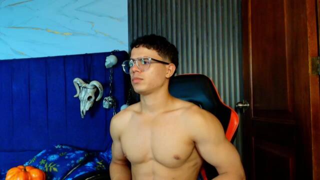 travis-lewis na Flirt4Free: fotky a profil