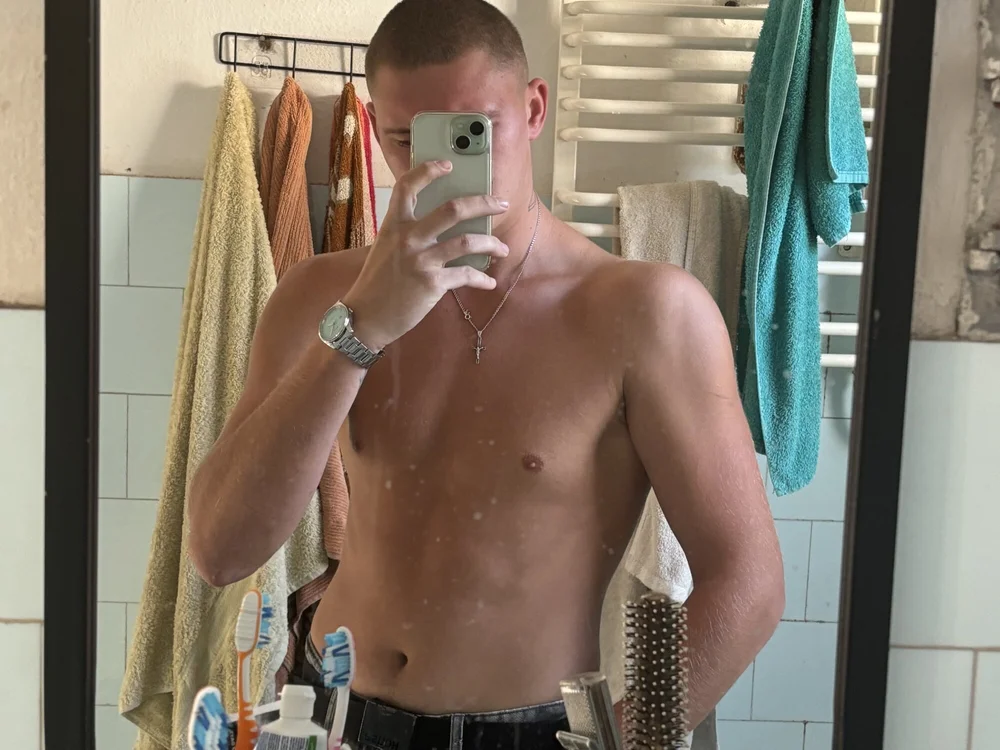 Sosisonchik na Stripchat: fotky a profil