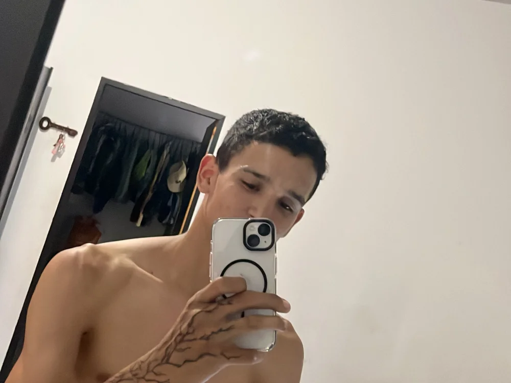 Axel_VZ_07 บน Stripchat: รูปภาพและโปรไฟล์