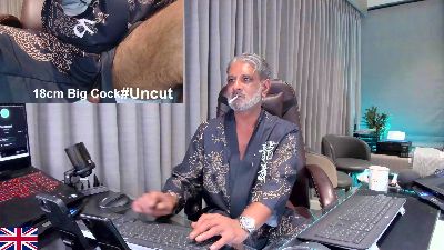 Preview photo of webcam model onlinebossuk on Cam4