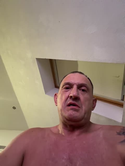 maestrov2004 ב-BongaCams: תמונות ופרופיל