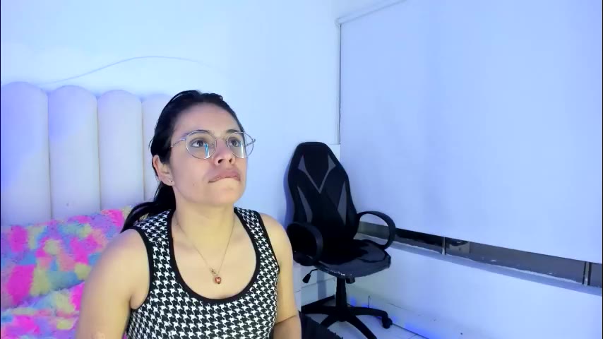 cindyabril, modelo webcam do LiveJasmin: fotos