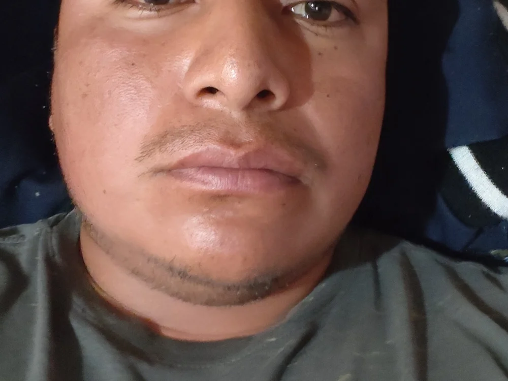 eliaz6q – Stripchat webkamerás modell