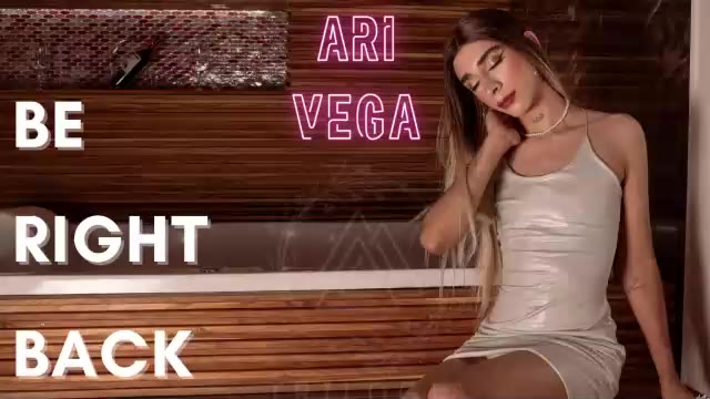 Preview photo of webcam model arivega on Chaturbate