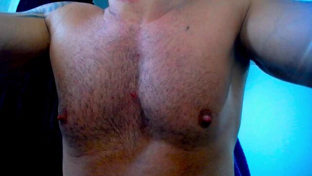 Preview photo of webcam model morttek on Flirt4Free