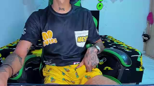 zafirocum, webcammodell på Chaturbate: bilder