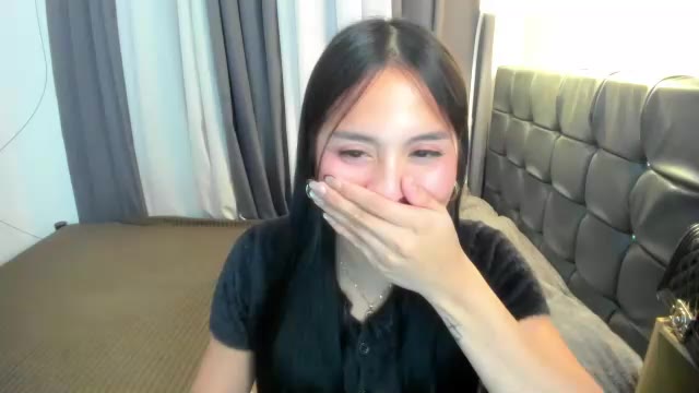 hotasian_janella në Chaturbate: foto dhe profili