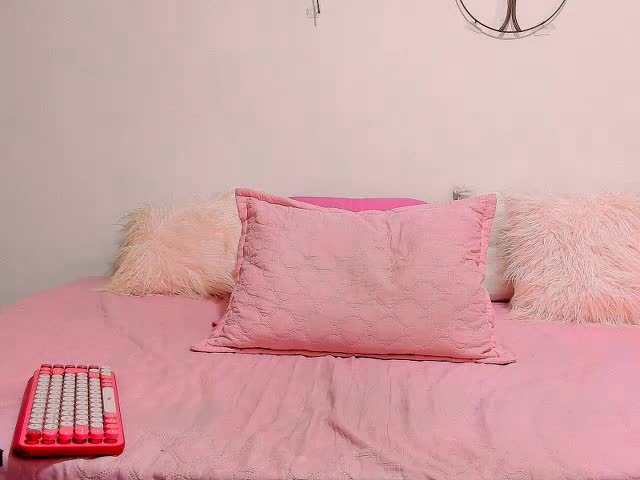 scarletbeautty, model webcam de XloveCam: fotos