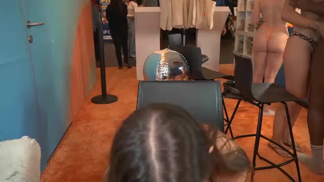 petite_fuck, model webcam de Chaturbate: fotos
