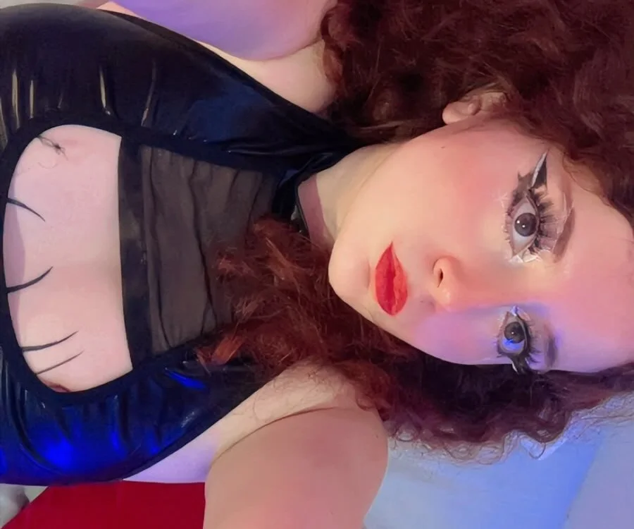 Фото вебкам-модели Sharon_Black на Stripchat
