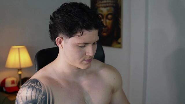 Preview photo of webcam model hazzan-velez on Flirt4Free