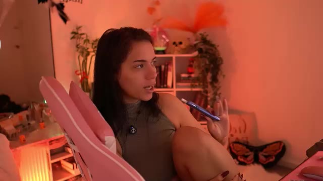 isabellasinn, webcammodell på Chaturbate: bilder
