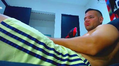 hugo_19cm, modelo webcam do Cam4: fotos