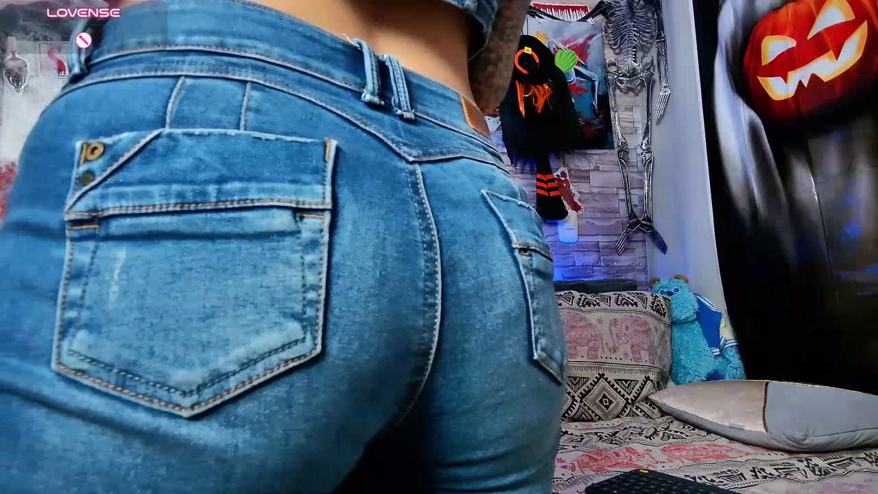 sarahrousen ב-XloveCam: תמונות ופרופיל