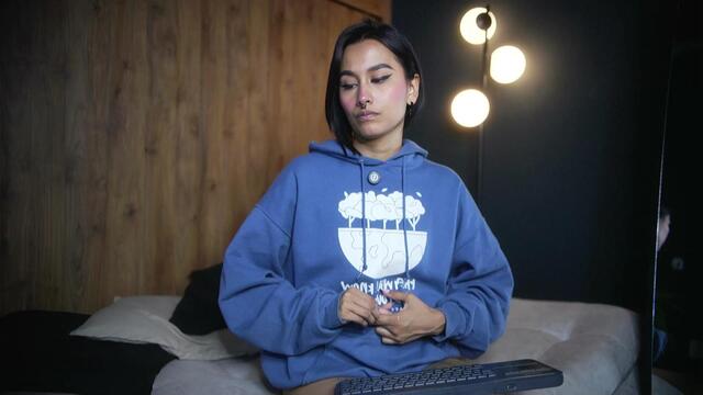 giia-lee, model webcam pe Flirt4Free: poze