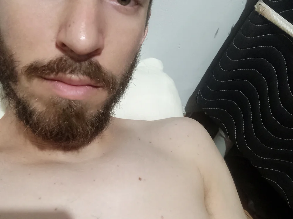 Preview photo of webcam model ray2323 on Stripchat