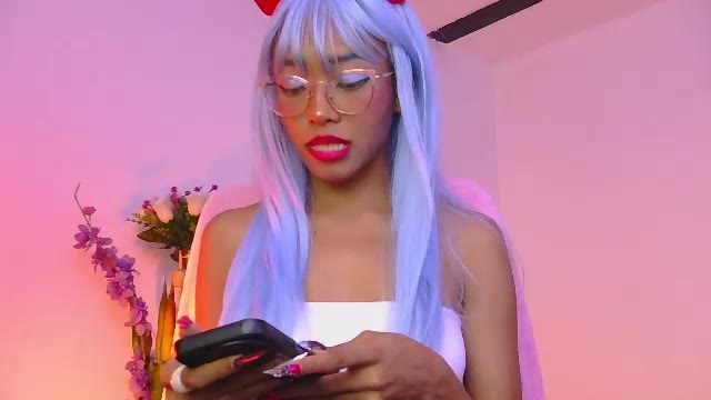 anniemiller7 на Chaturbate: слики и профил