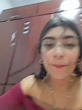 Sweed-virgin-pussy, modelo webcam do Stripchat: fotos