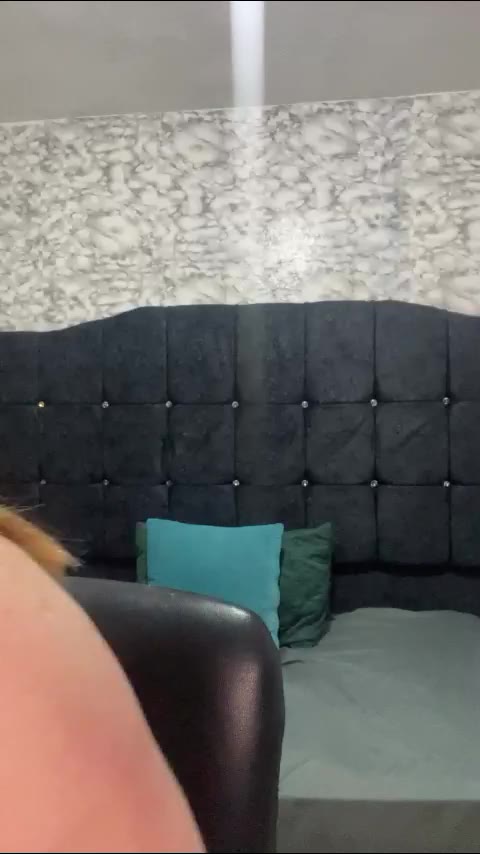 charlottesky në LiveJasmin: foto dhe profili