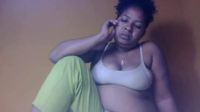 sandriiiaa, webcam-malli (Chaturbate): kuvat