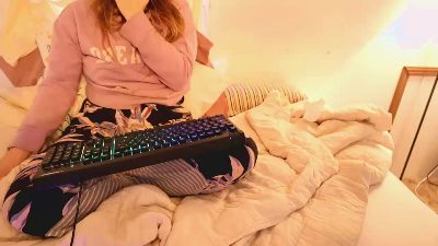 xxpixeyxx – Cam4 webkamerás modell