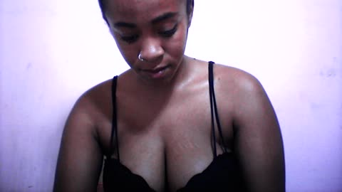 silvialabombe, modèle webcam BongaCams : photos