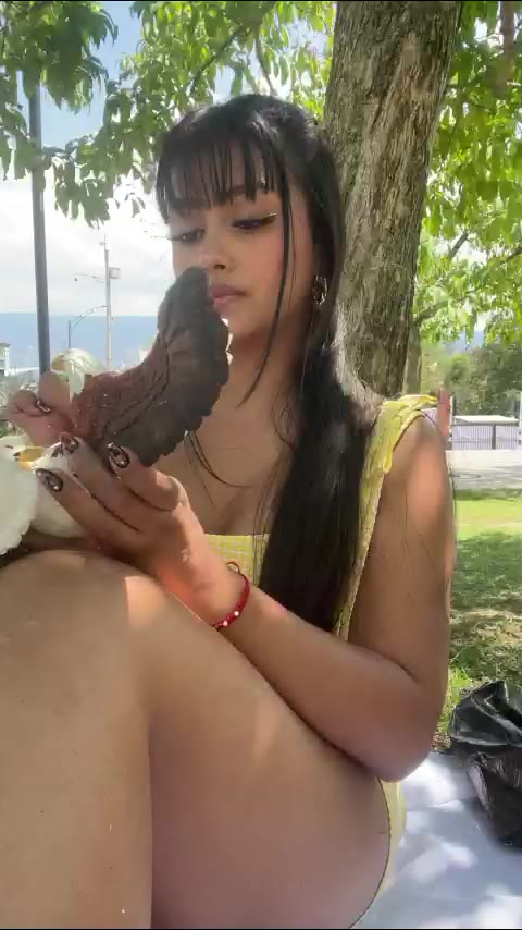 cristibriceno, webcam-malli (LiveJasmin): kuvat