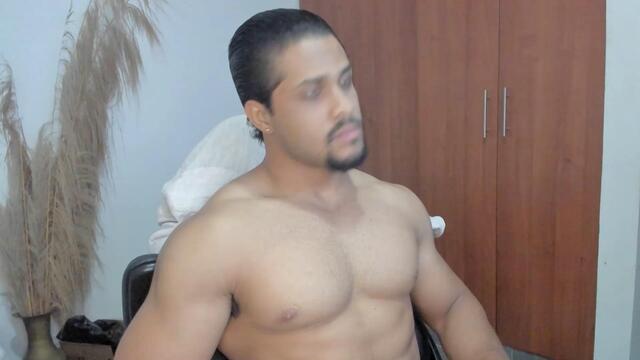 owen-dark, modèle webcam Flirt4Free : photos