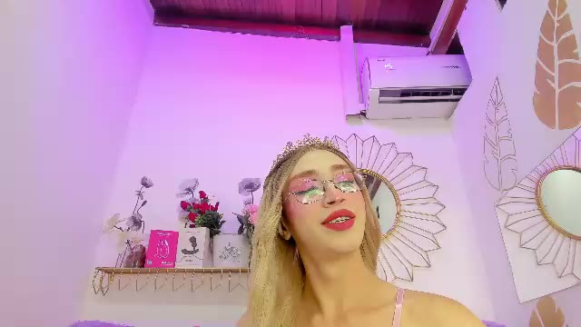 ariadna_evangeline — Chaturbate ওয়েবক্যাম মডেল: ছবি