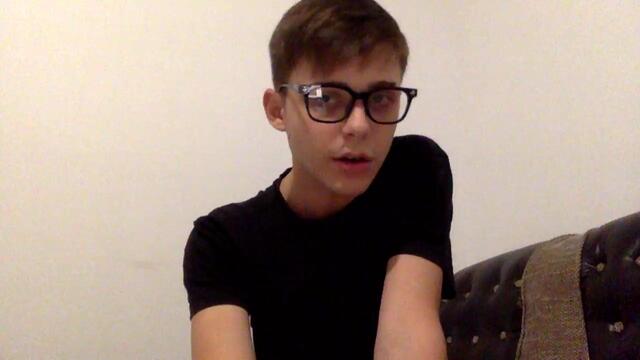 Preview photo of webcam model angelo-ferrera on Flirt4Free
