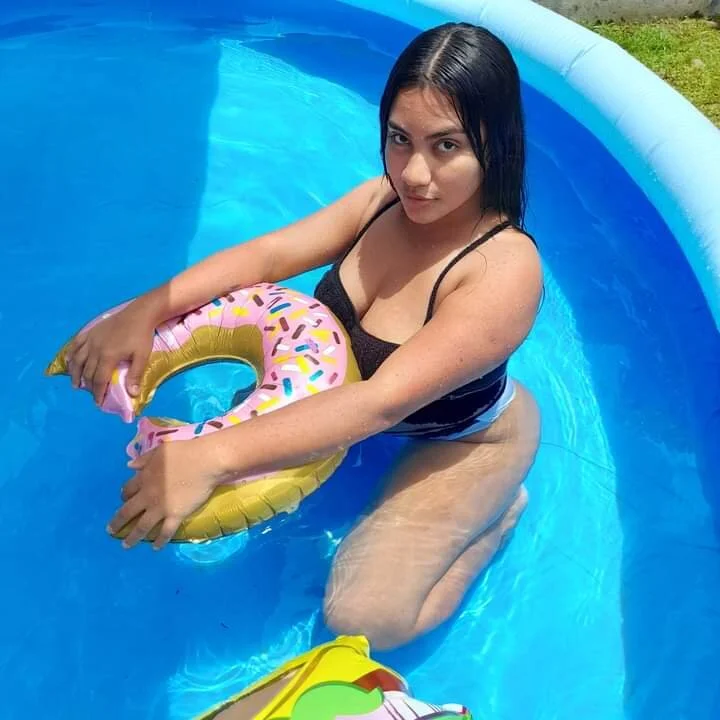 Preview photo of webcam model DuonkaTv on Stripchat