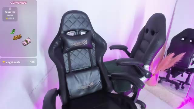 monserrat__1, webcammodel op Chaturbate: foto's