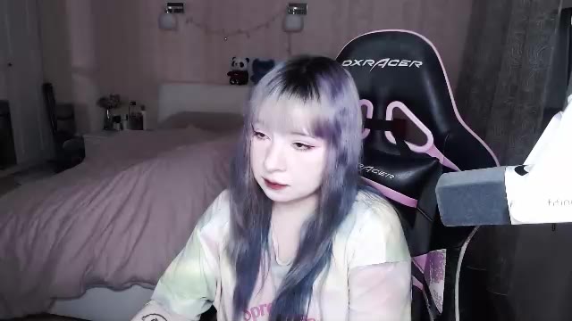 akirahartyx — Chaturbate 直播模特:照片与资料
