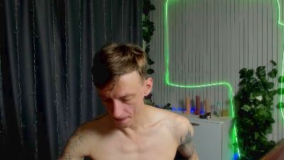 Фото вебкам-модели jamesinked на Cam4