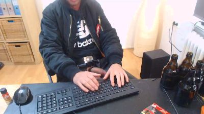 alphaproll81 — Cam4 直播模特：照片与资料