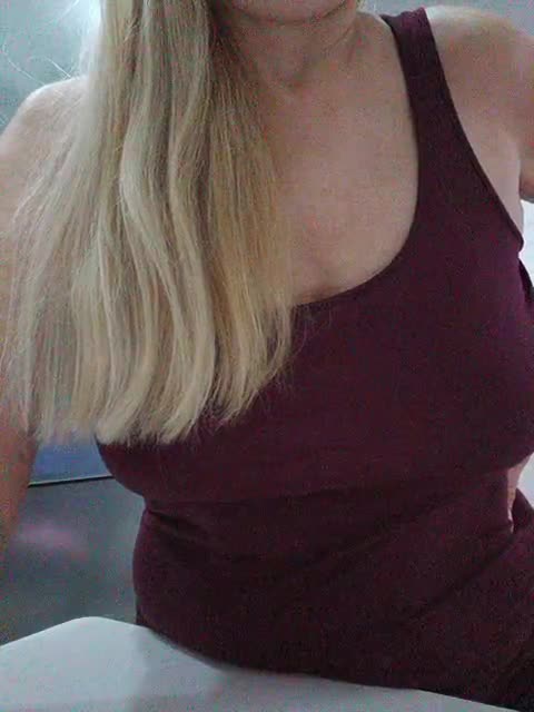 tata42 në BongaCams: foto dhe profili