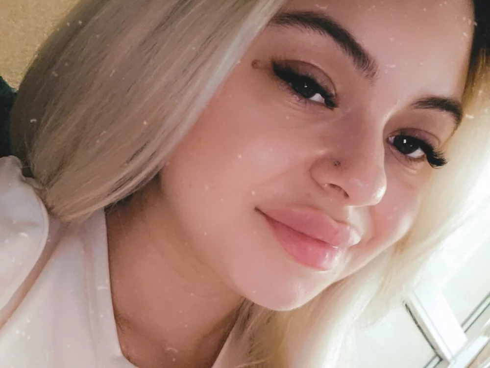 Diamonds__Pariss – Stripchat modeli, fotoğraflar