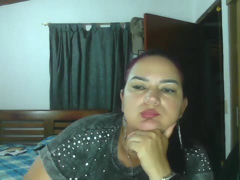 Preview photo of webcam model ariel-69 on BongaCams