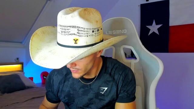 Preview photo of webcam model brooklyn-spencer on Flirt4Free