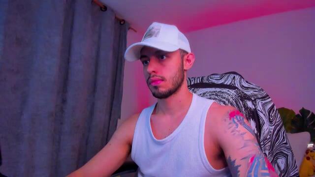 Preview photo of webcam model austin-col on Flirt4Free