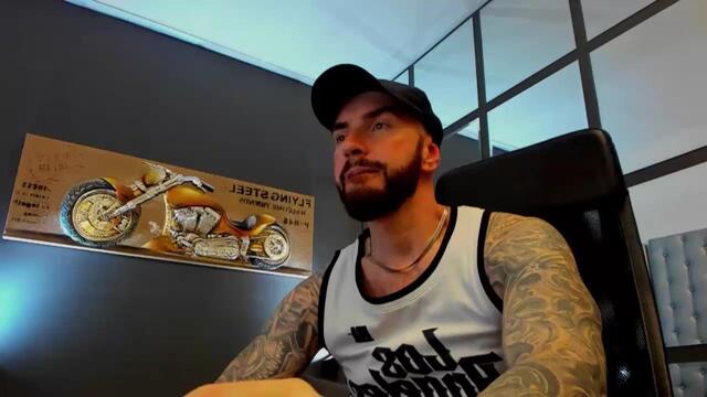 armand, webcammodell på Flirt4Free: bilder