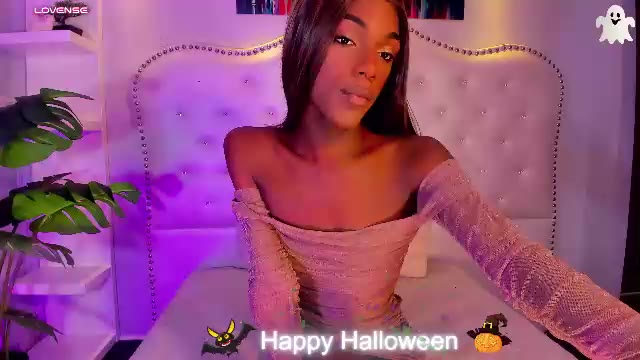 Фото вебкам-модели alondra_farelo_ на Chaturbate