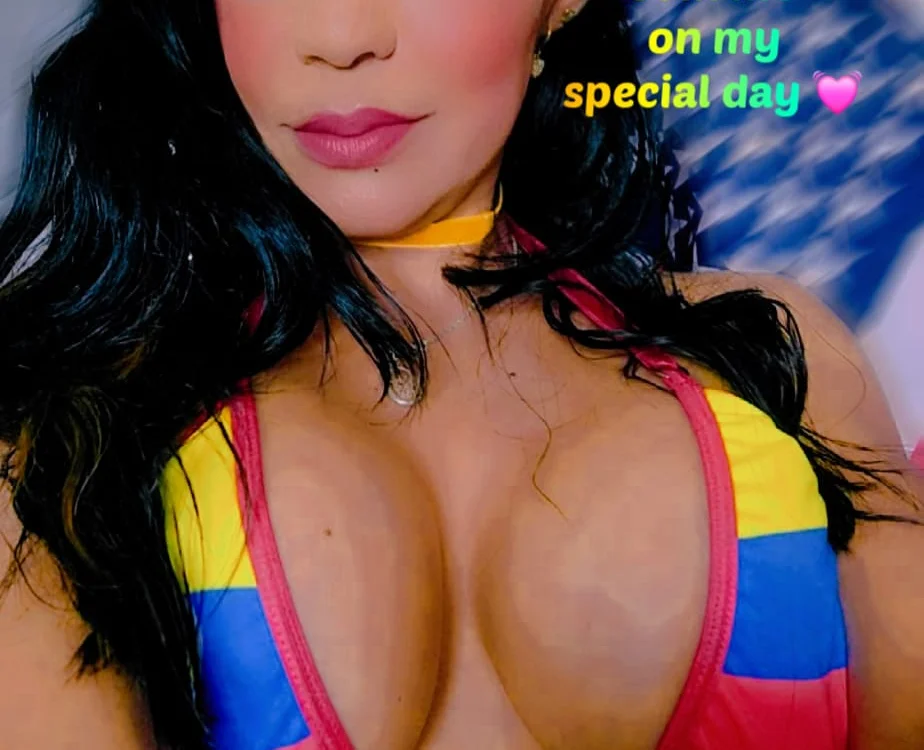 Phoenix_lovexxx — Stripchat: ფოტოები და პროფილი
