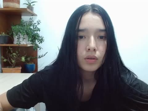 moon--1 (BongaCams): fotod ja profiil