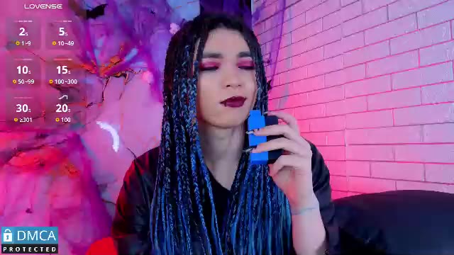 Preview photo of webcam model maevekuro on Chaturbate