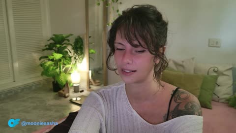 Preview photo of webcam model sweetlillulu on BongaCams