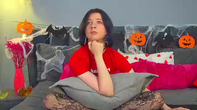 anneavelin — Chaturbate वेबकैम मॉडल: फ़ोटो