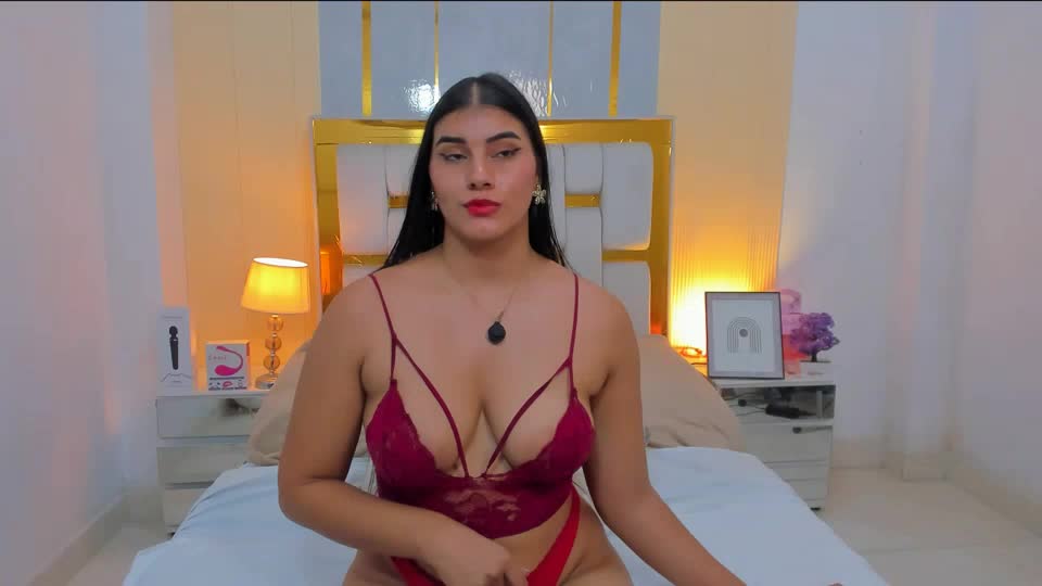 alarakey – XloveCam webkamerás modell