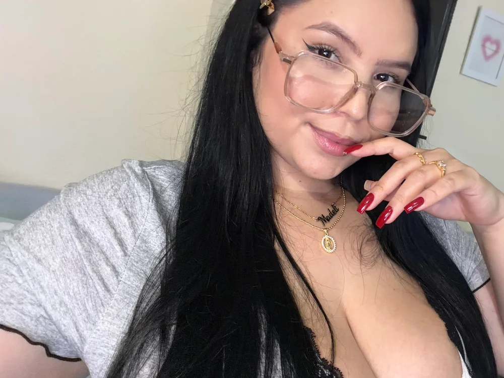 Madeli0217, model webcam de Stripchat: fotos
