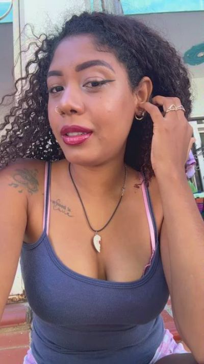 charlotteocute, webcam model na Cam4: slike